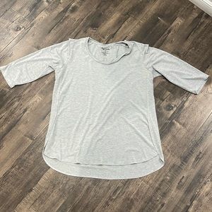 Comfy pull on 3/4 top